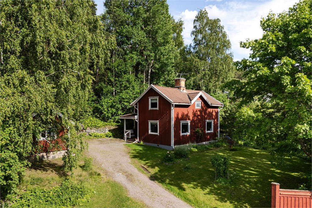Hökviksvägen 30