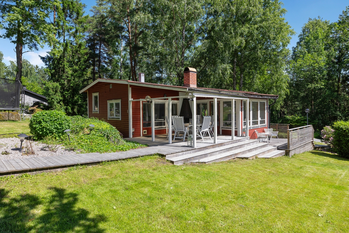 32