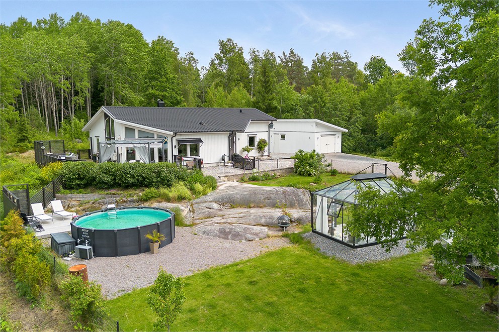 Opphagsvägen 8