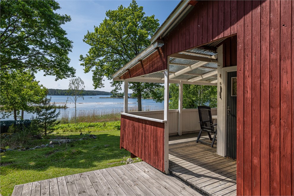 Västra Skälö Källviken 10