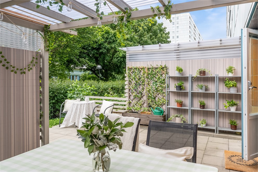 Hagalundsgatan 34, Uteplats