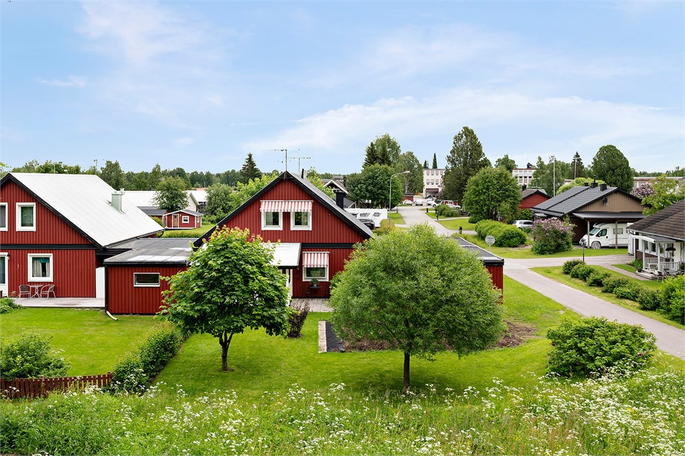 Domarevägen 9