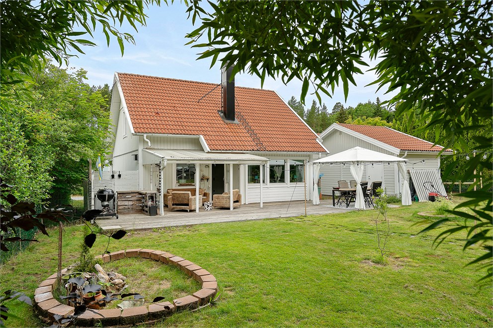 Herrgårdsvägen 9