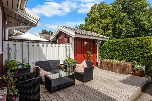uteplats vid entrén