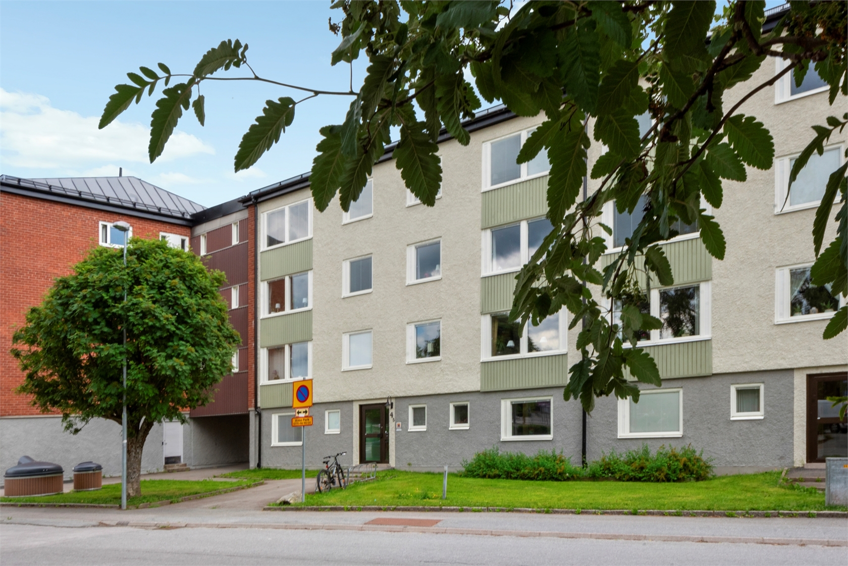 Västra Banvägen 4 B – bild 1