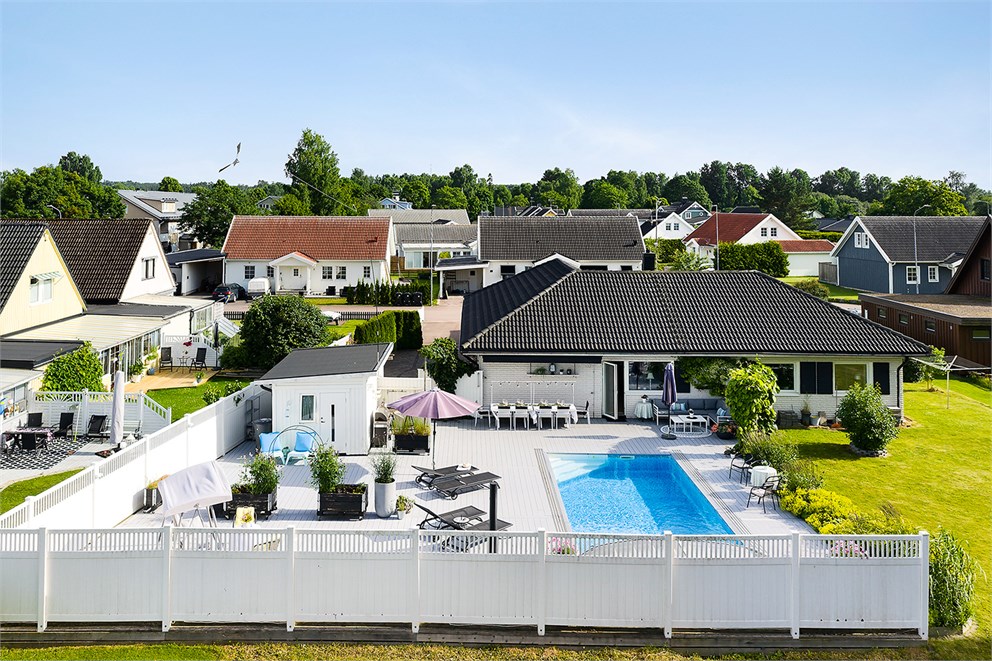 Skönviksvägen 8