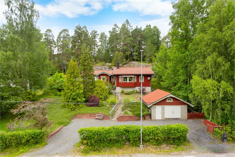 Inbäddat i grönska