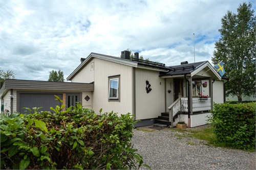 Villavägen 8