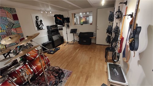Fantastik fullt isolerad studio! Eller hemmabio?