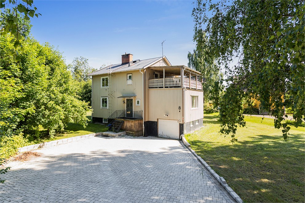 Flintvägen 8