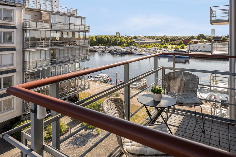 Södra Vägen 33