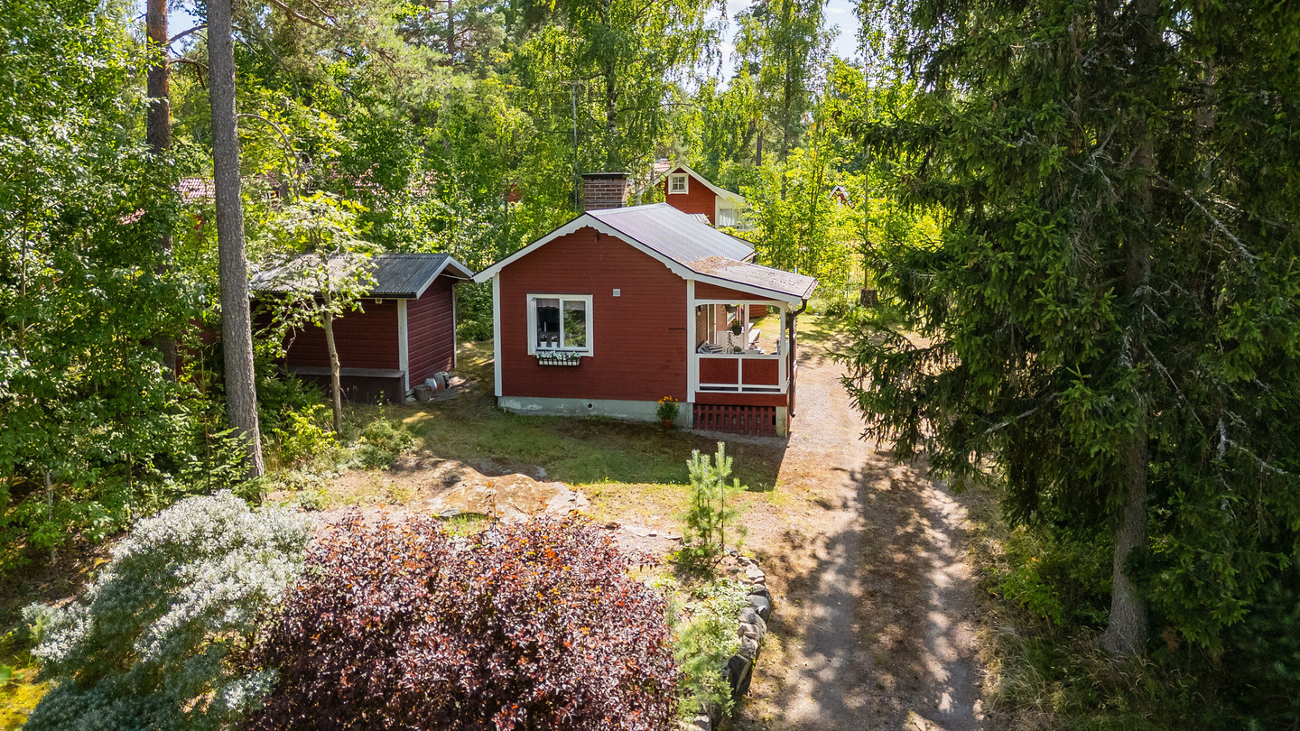 Arnebo 113 / Ekbacksstigen 2 – bild 1