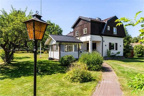 Backbovägen 11
