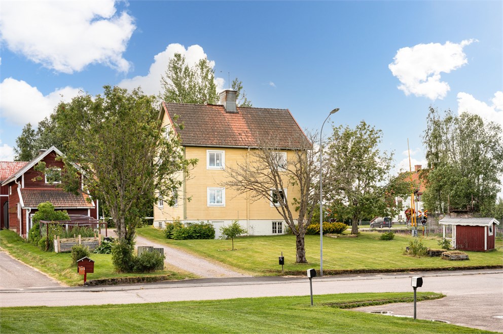 Västra Bangatan 2