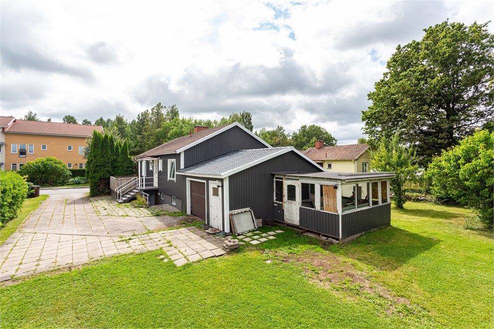 Idrottsvägen 11