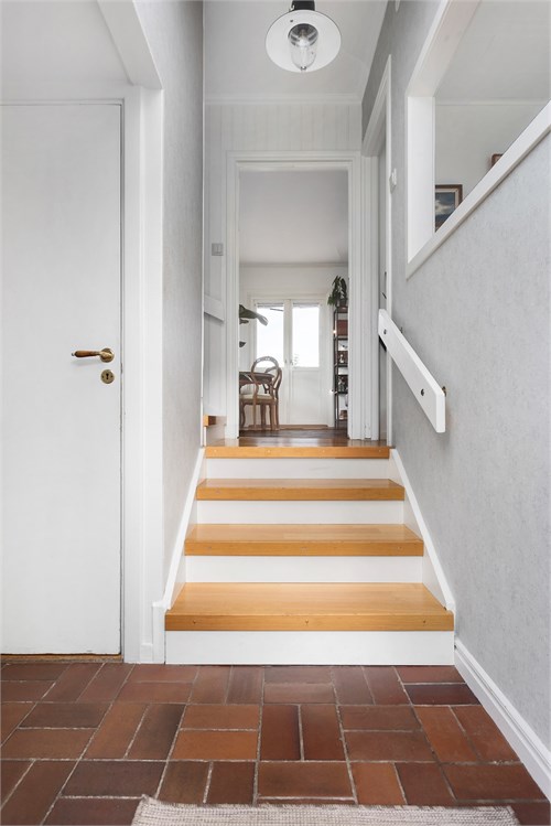 Välkommen in i entréhallen
