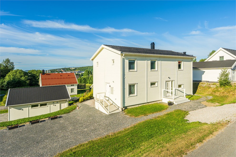 Rödhakevägen 6