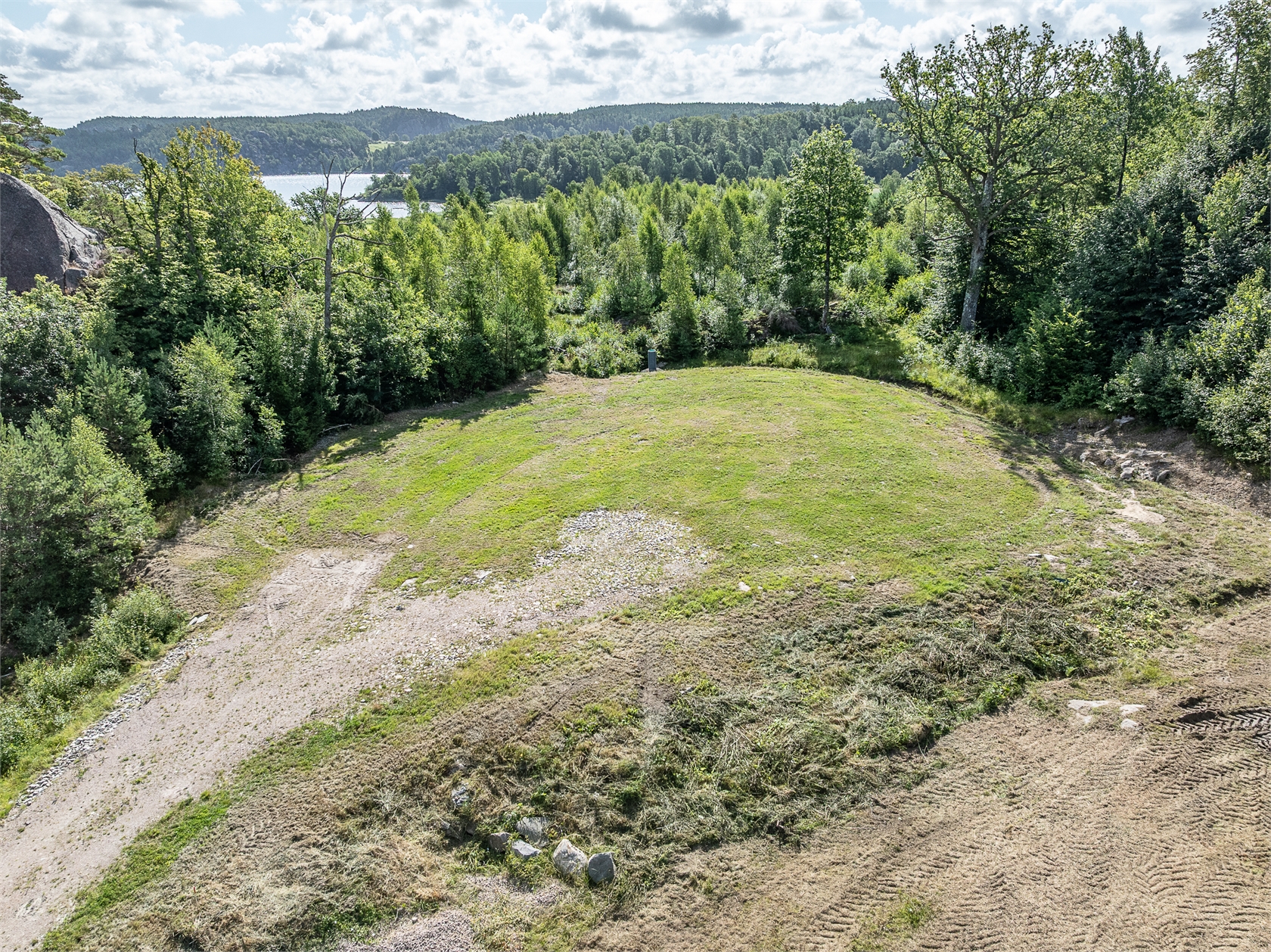 Tomt på Lyckan - LYCKAN 1:66 – bild 2