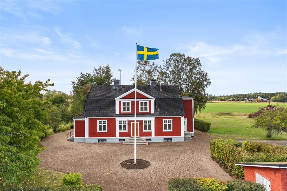 Vacker herrgårdsliknande byggnad från 30-talet