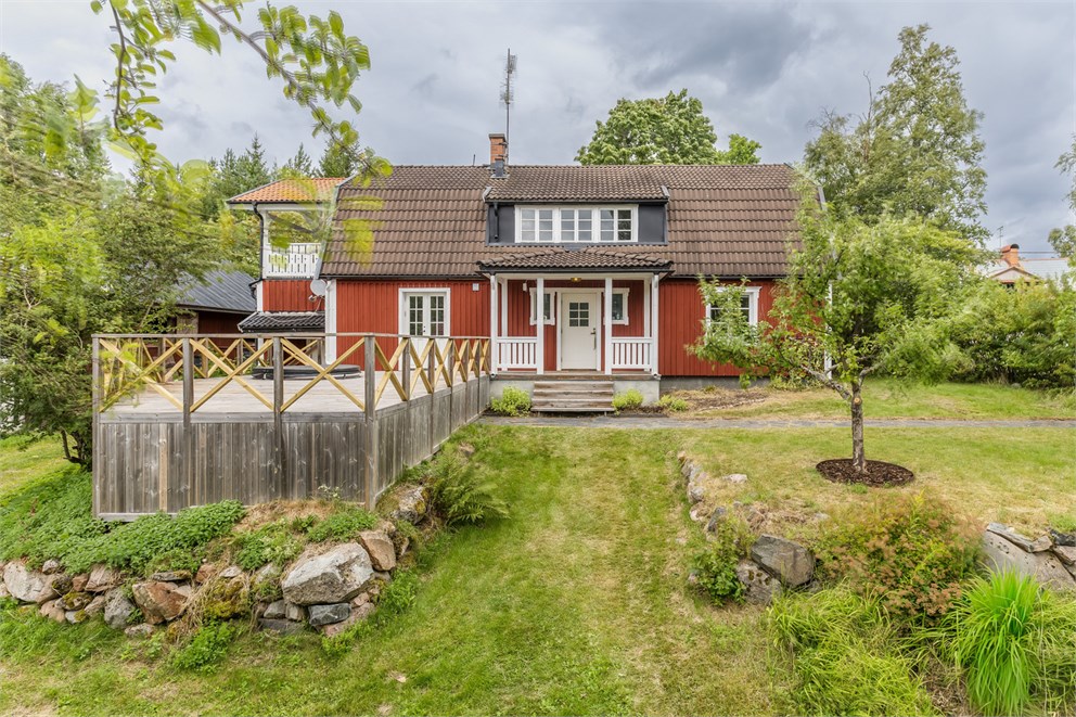 Kallhagvägen 1