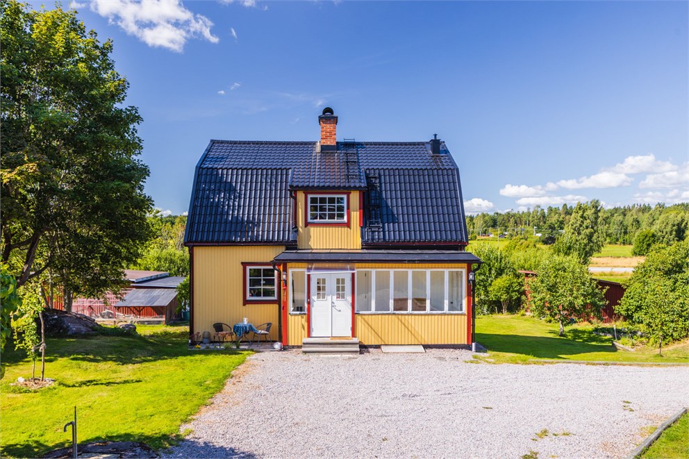 Lottavägen 15