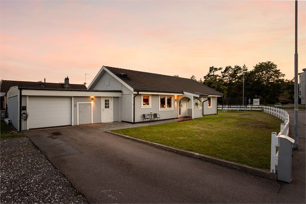Skogshallsvägen 1