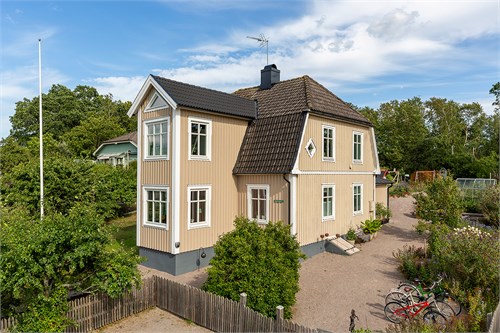 Ragnabovägen 14