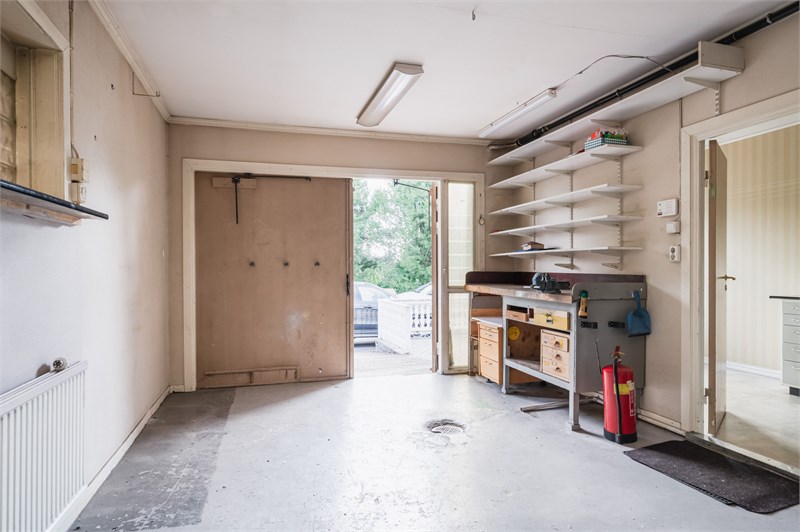 Garage 1