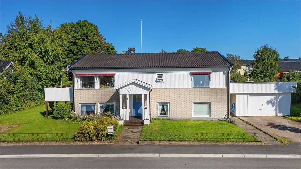 Radhusvägen 5
