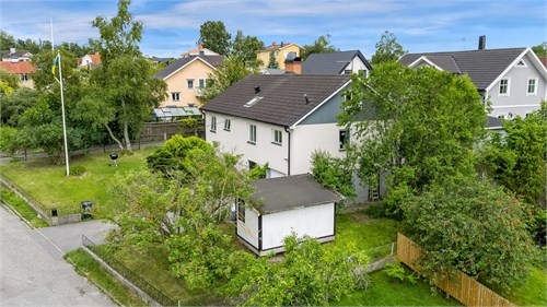 Blackstavägen 4
