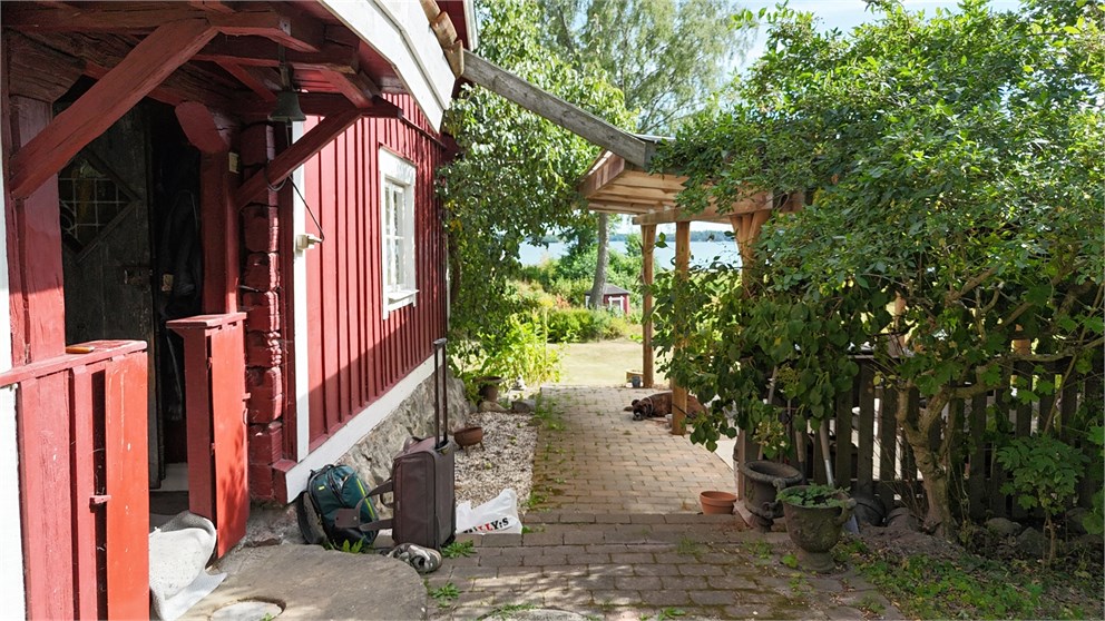 Järövägen 6