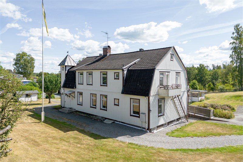 5 lägenheter i huvudbyggnaden