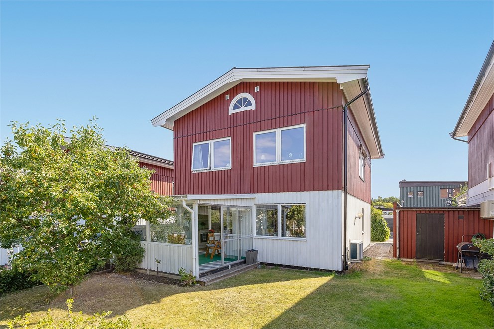 Svärdsliljevägen 117