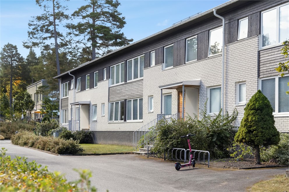 Kvinnebyvägen 83