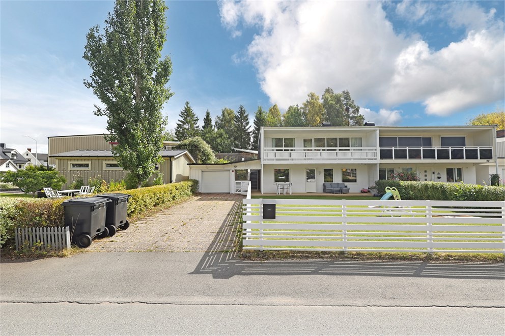 Västra Esplanaden 24
