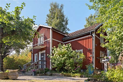 Henstavägen 11