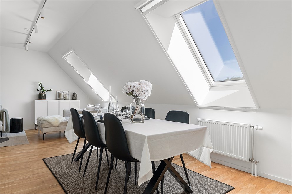 Skattsökargränd 8B - 1 rok + loft