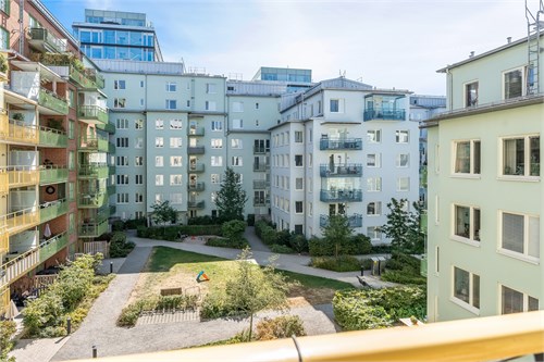 Mittfältsgatan 3