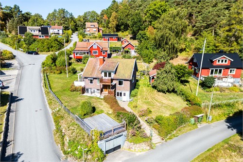 Bivägen 1