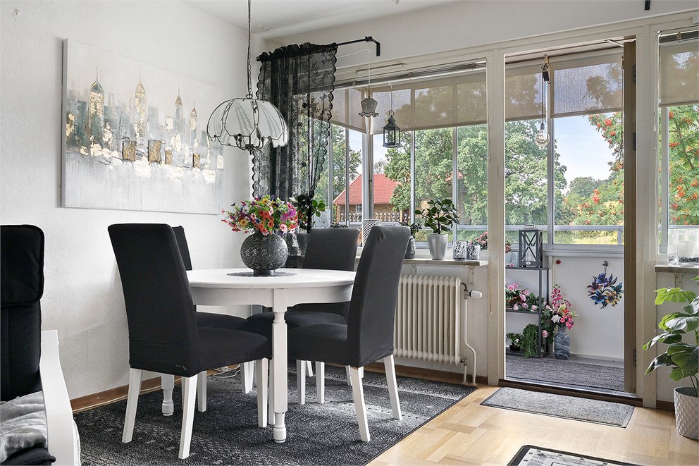 Drottninggatan 143