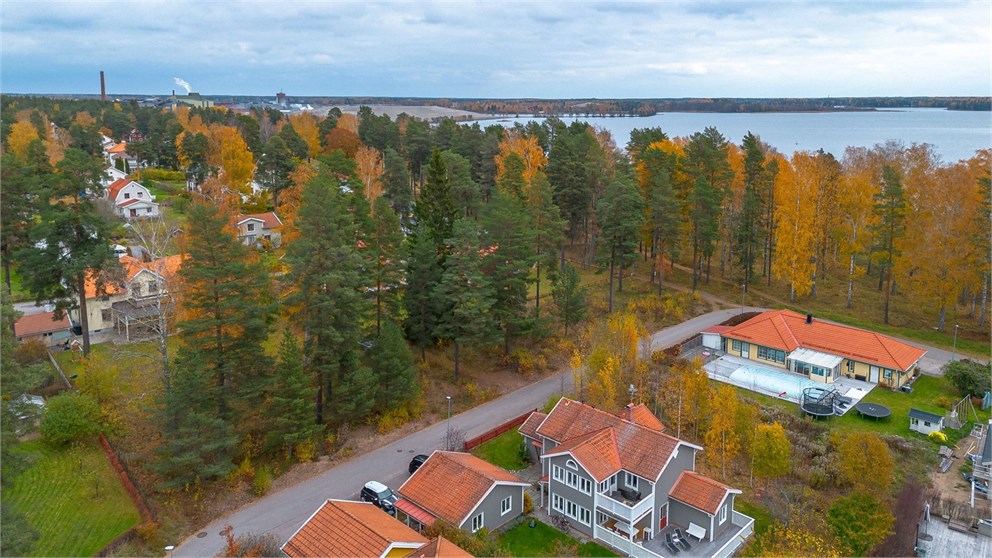 Kanotvägen 16, 18, 20
