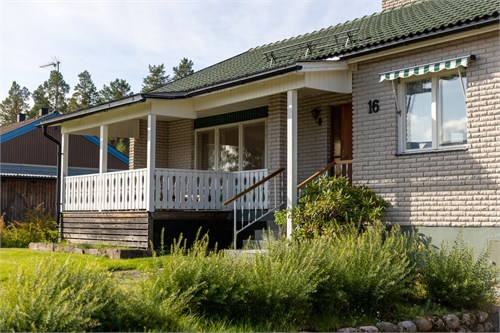 Sandåsvägen 16