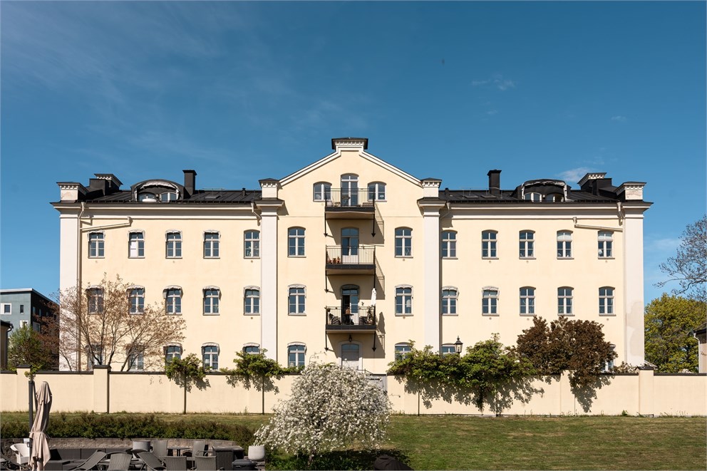 SLOTTSSTIGEN 1
