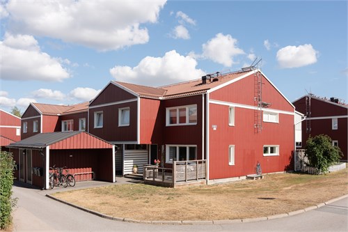 SYRENVÄGEN 82