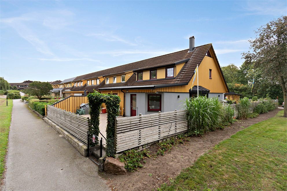 Annirogatan 1