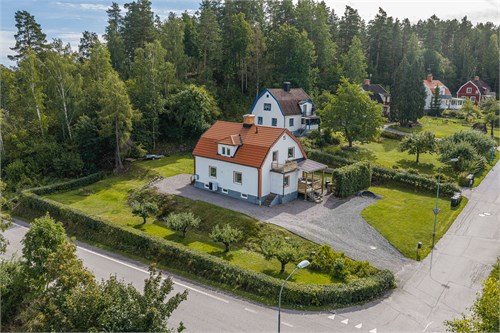 Västerlidsvägen 1