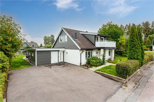 Rönnstigen 12