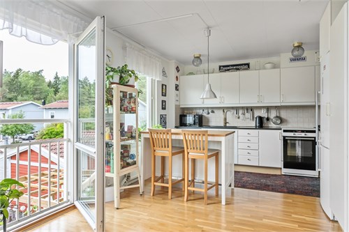 Vegagränd 28 