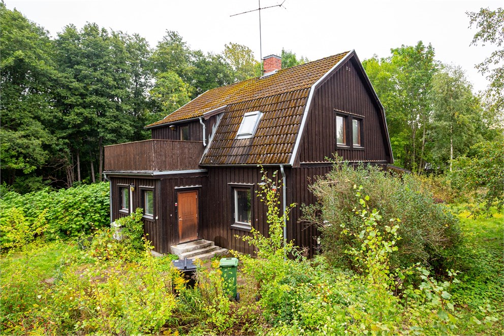 Skäftruna 104