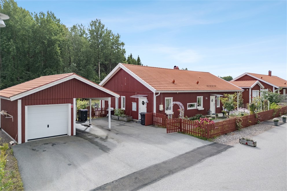 Åda Backar 16